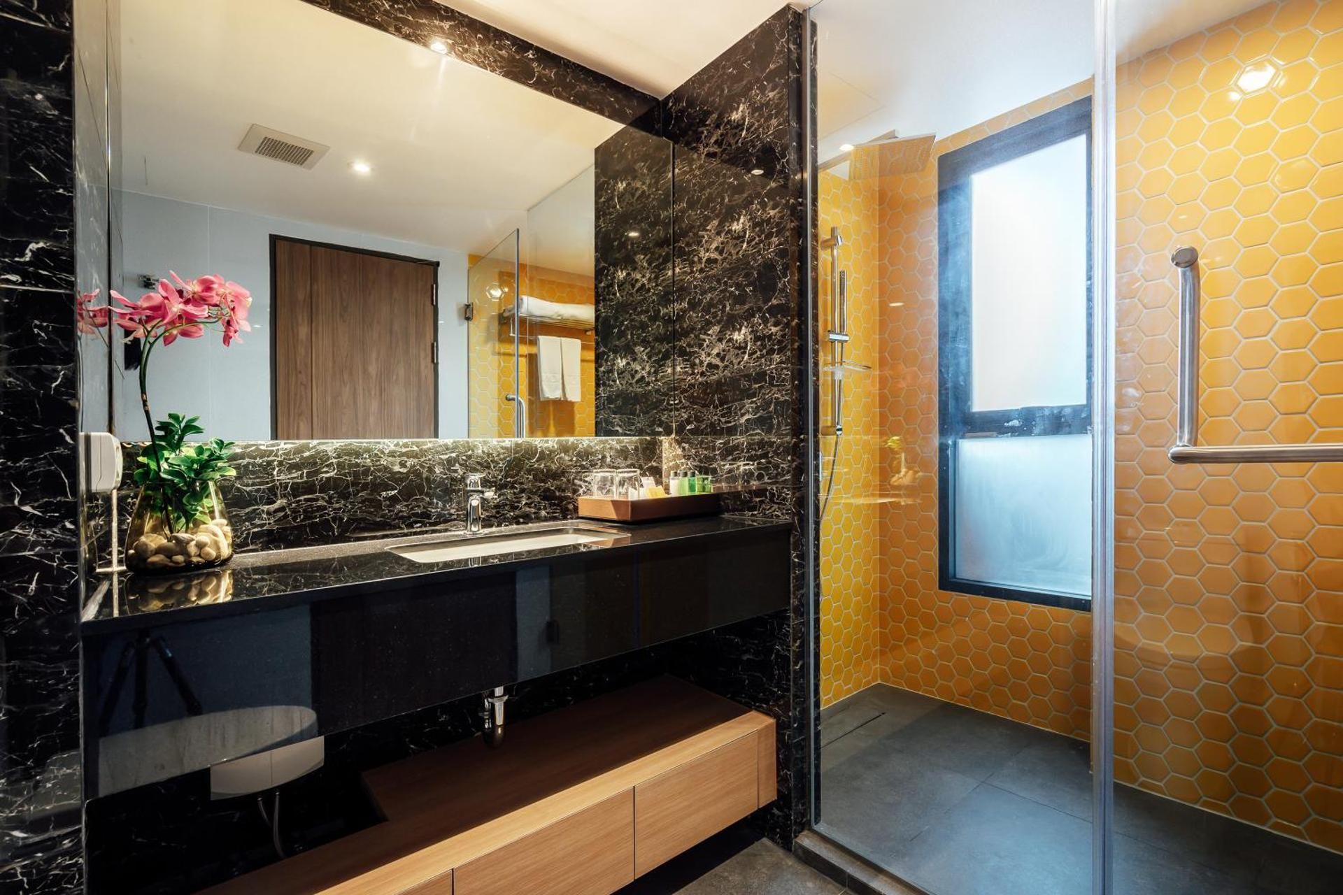 undefined Montana Hotel & Residence 3