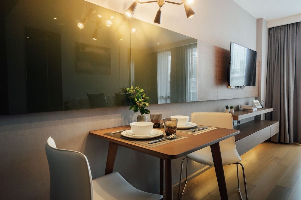 undefined Montana Hotel & Residence 8