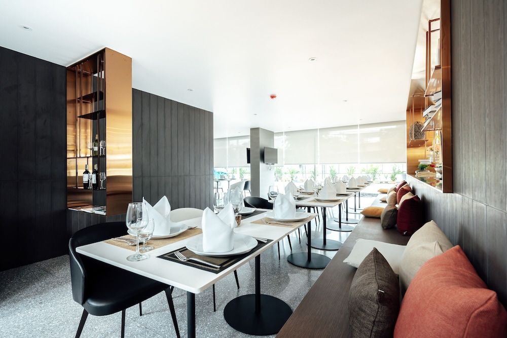 undefined Montana Hotel & Residence 10