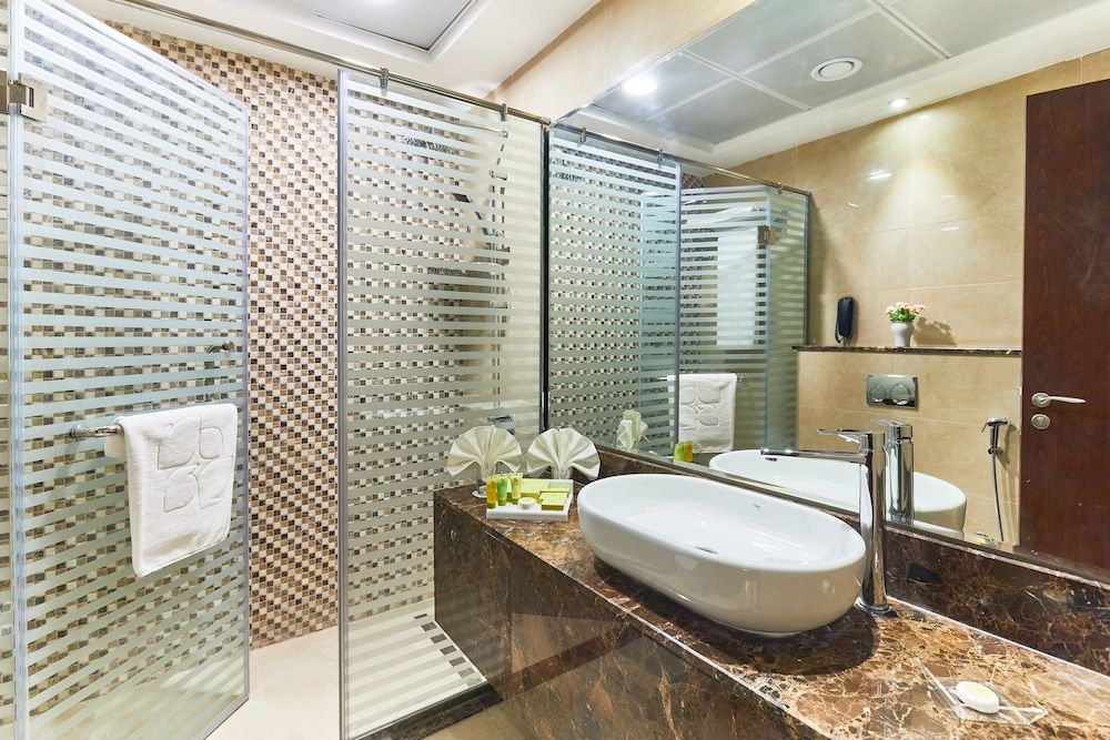 Rose Plaza Hotel Al Barsha Classic King Room 7