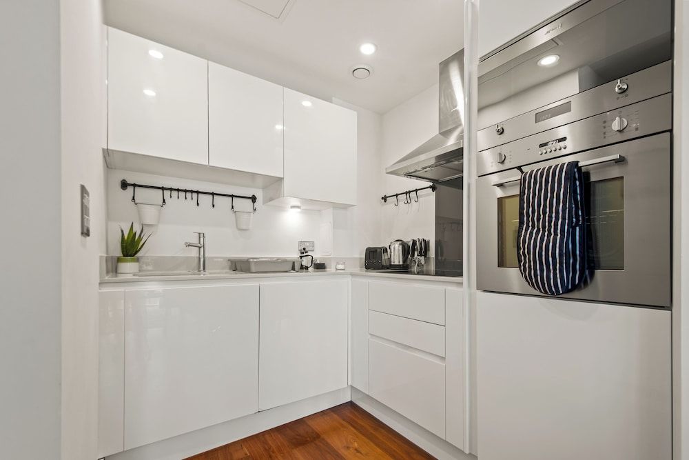 MySquare Apartments Canary Wharf Superior Apartment, 1 Bedroom 4