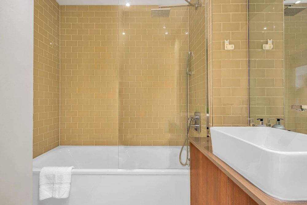 MySquare Apartments Canary Wharf Superior Apartment, 1 Bedroom 7