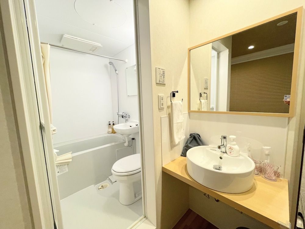 Ikoi Hotel Tokyo Double Room, Non Smoking (Japanese Style / 204) 7