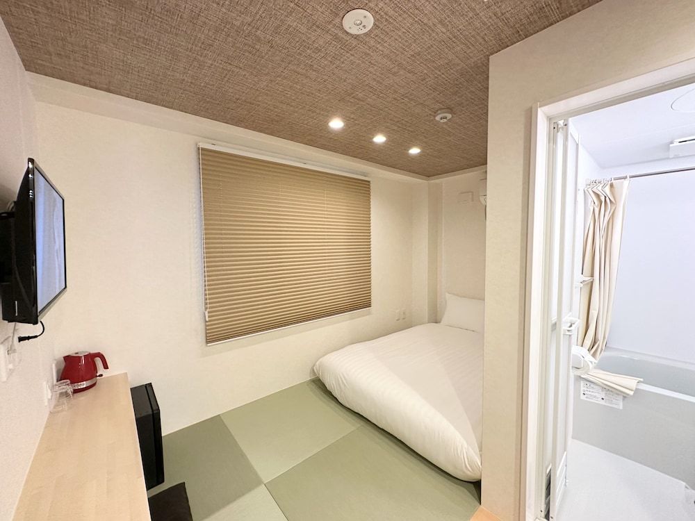 Ikoi Hotel Tokyo Double Room, Non Smoking (Japanese Style / 204) 8