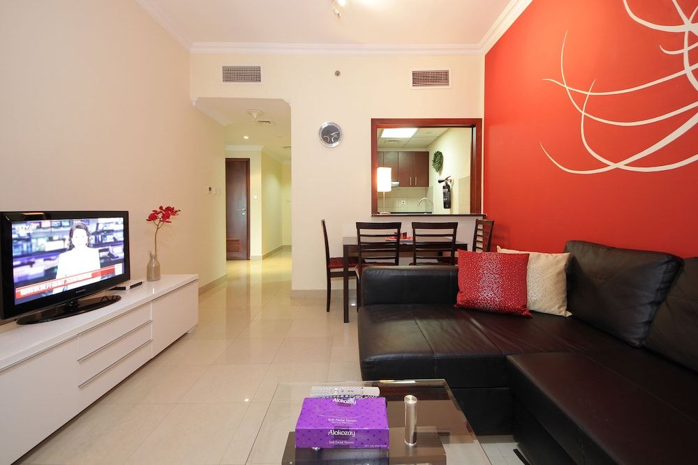 undefined Cozy 1BR in Marina Walk with Balcony 4