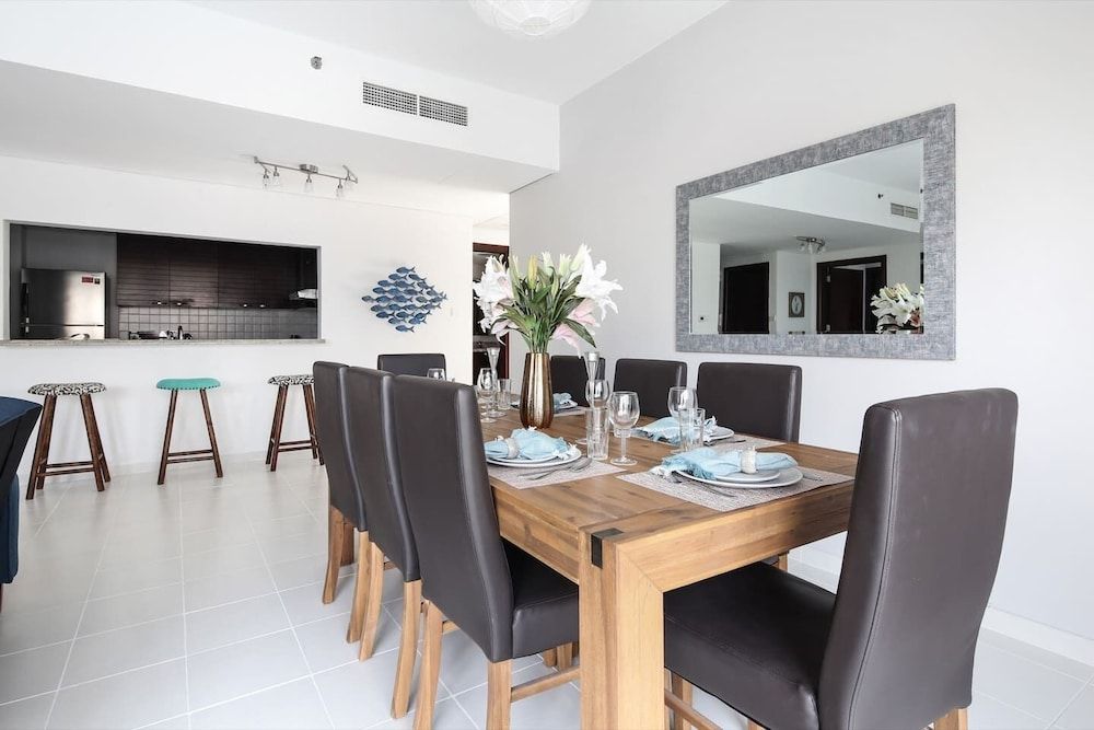 undefined Astounding Marina Views in This Elegant 3br! 5