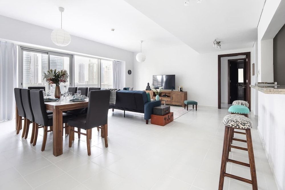 undefined Astounding Marina Views in This Elegant 3br! 6