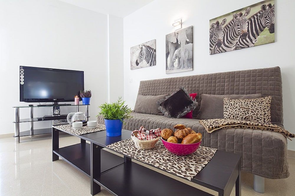 Charmsuites Nou Rambla Apartment, 2 Bedrooms (4 Personas) 15