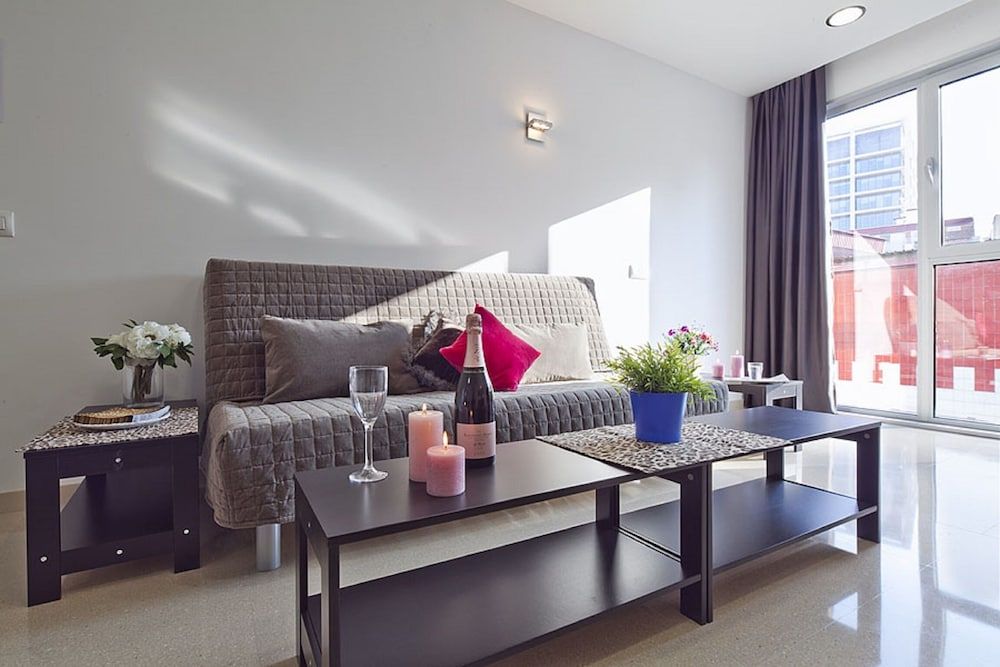 Charmsuites Nou Rambla Apartment, 2 Bedrooms (4 Personas) 6