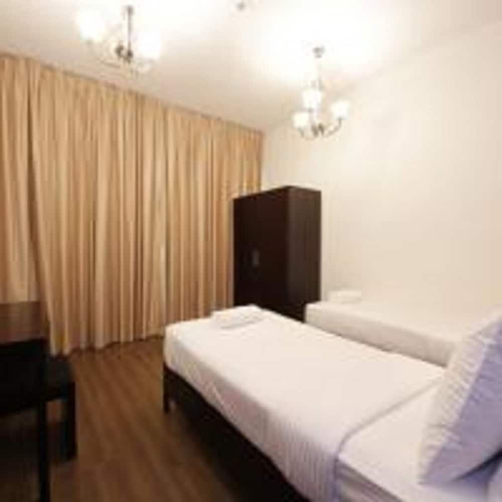 undefined High Floor Two Bedroom Apartment 5