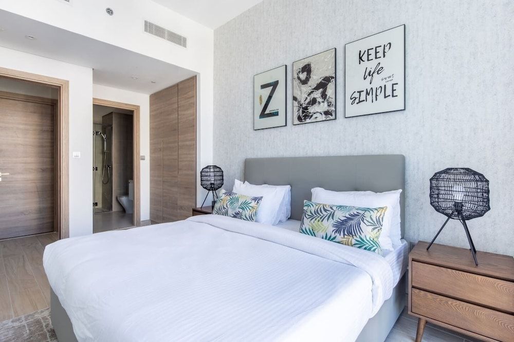 undefined Premier & Elegant 1BR in the Heart of Dubai Marina 4