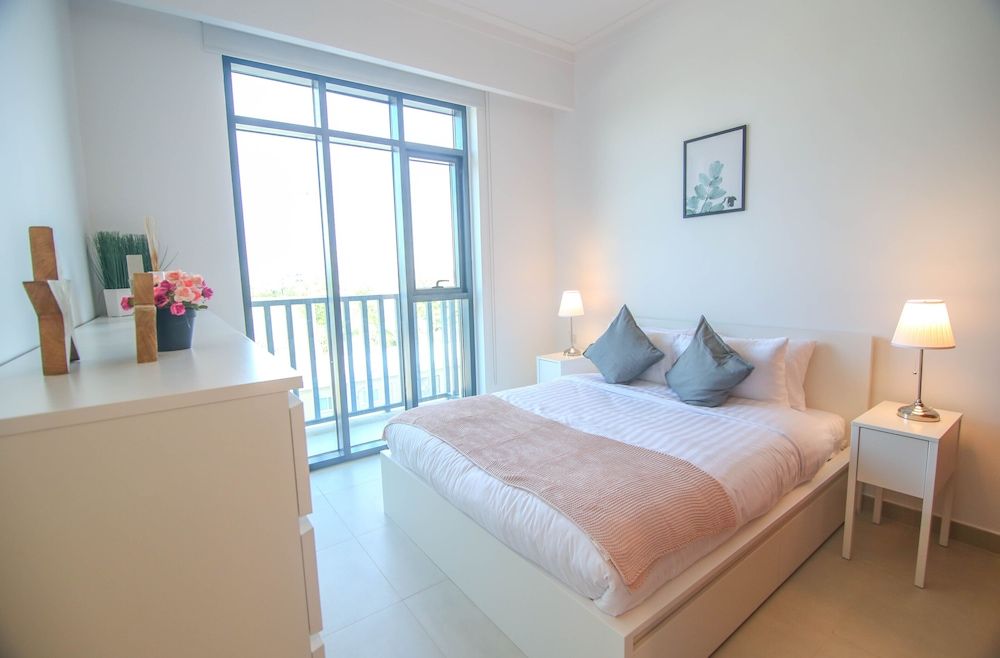 undefined LuxBnB VidaResidences GolfCourseView3BDR 5