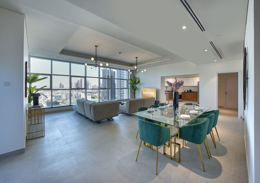 undefined bnbme - 3B-MarinaArcade-1606 9