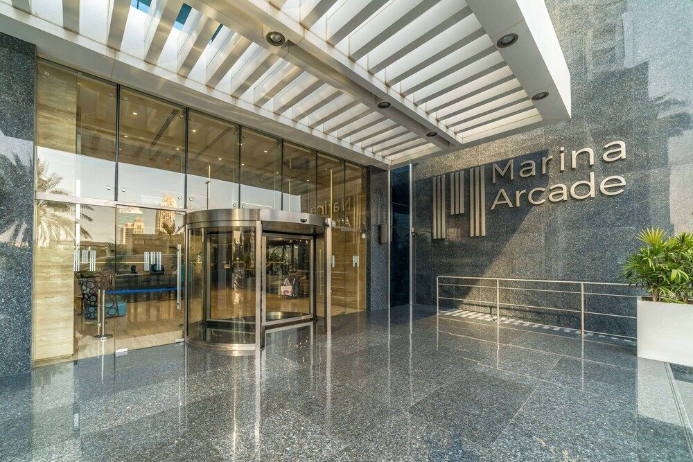 undefined bnbme - 3B-MarinaArcade-1606 3