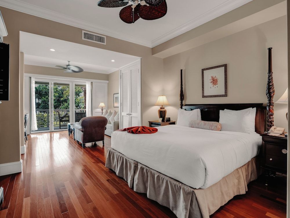 Valentines Resort & Marina Luxury Junior Suite