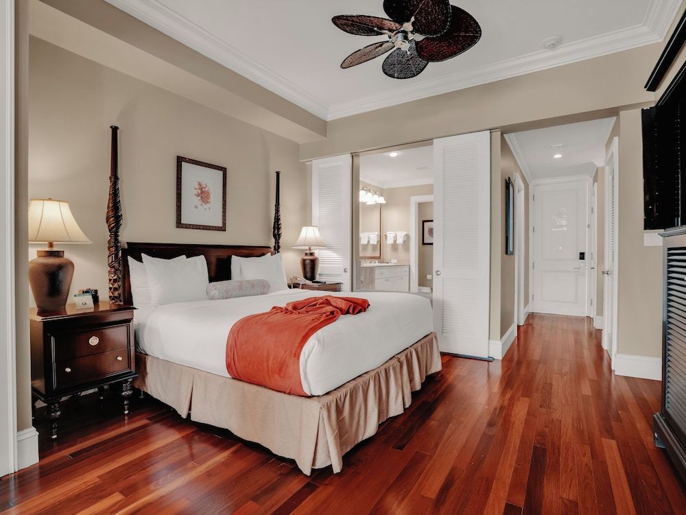 Valentines Resort & Marina Luxury Junior Suite 2