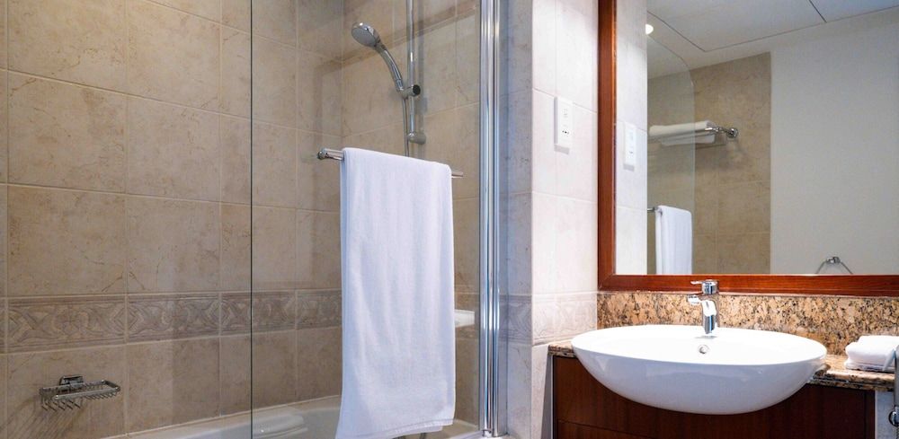 LUX - Ultimate Marina View Deluxe Suite