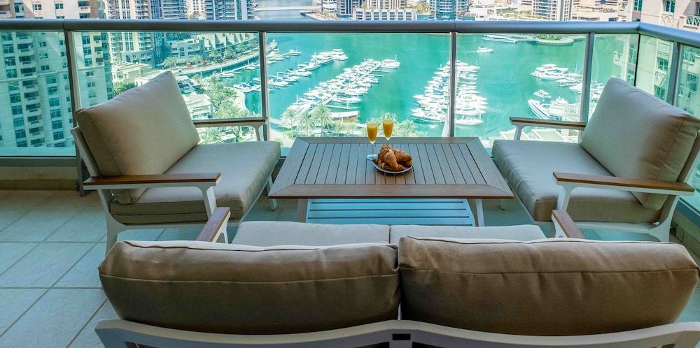 LUX - Ultimate Marina View Deluxe Suite