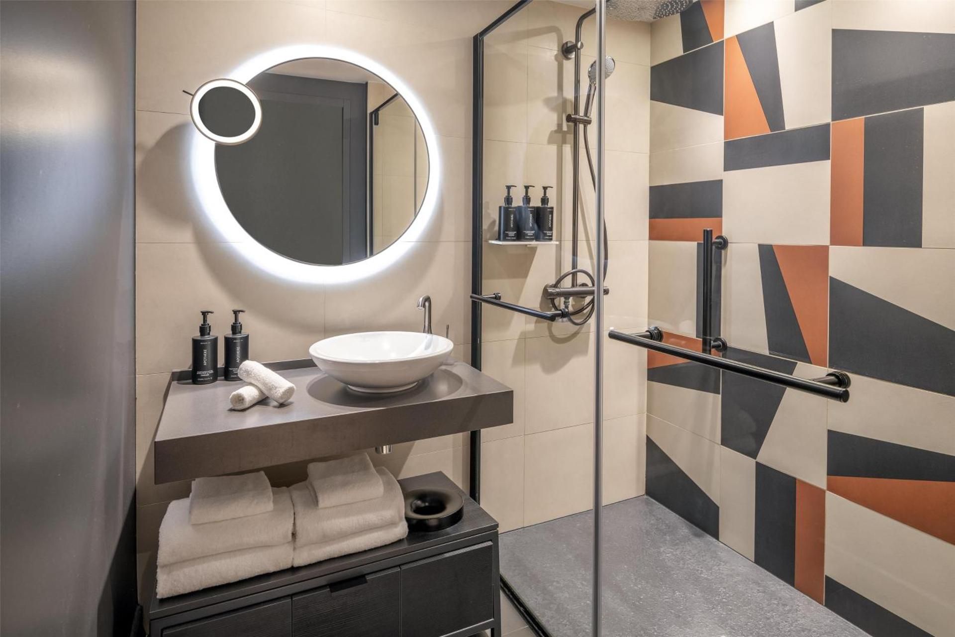 undefined Canopy by Hilton Paris Eiffel Tower 9