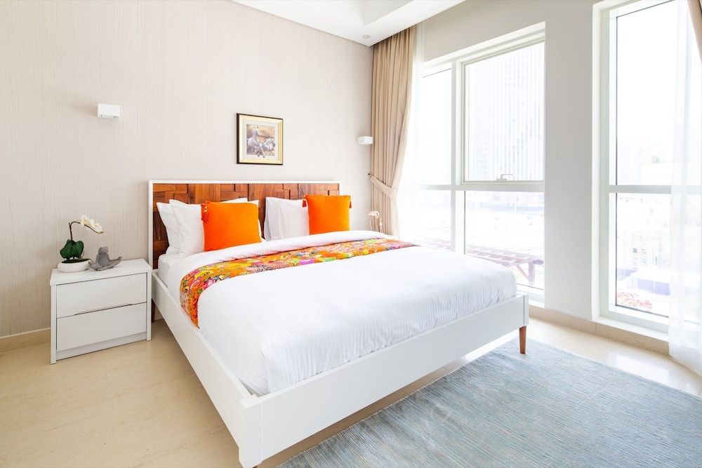 undefined Impressive 2BR Loft W/ Study In Downtown Dubai 6