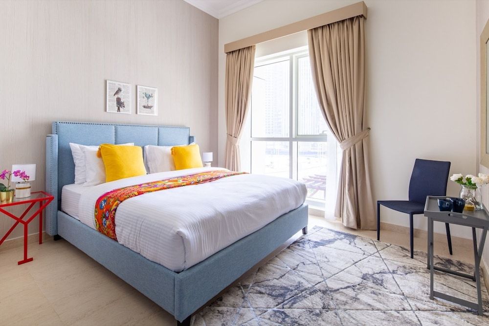 undefined Impressive 2BR Loft W/ Study In Downtown Dubai 4