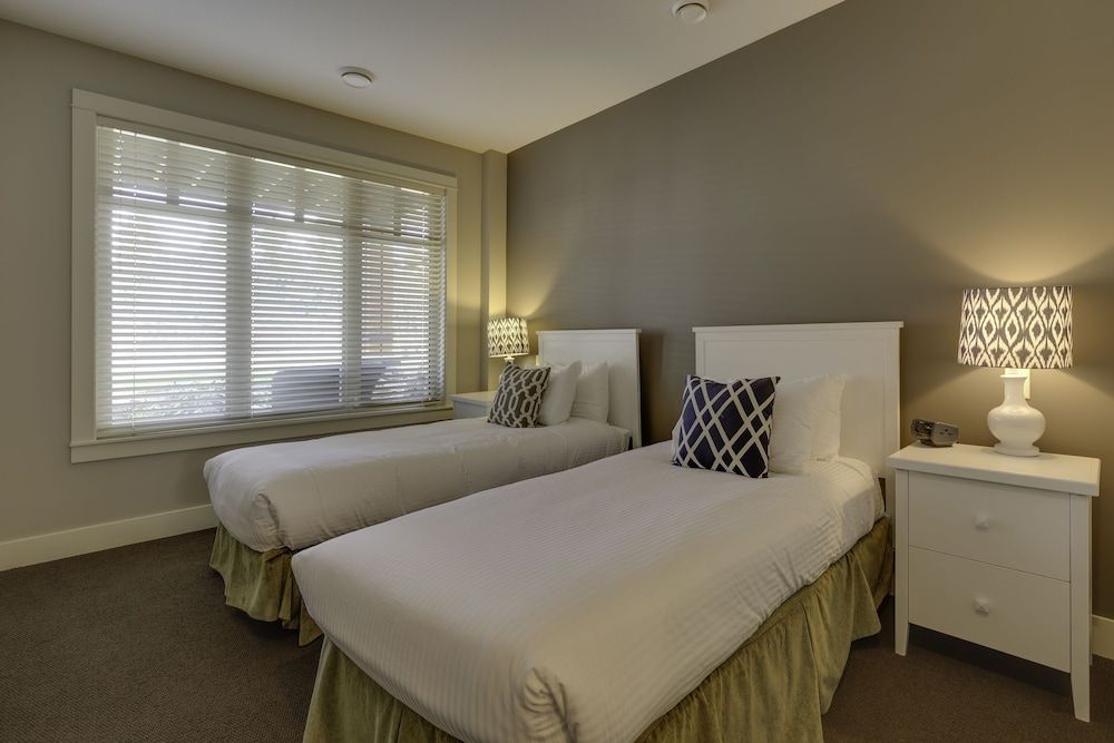 Peregrine 2 Bedroom Cottage with King and 2 Twin Beds