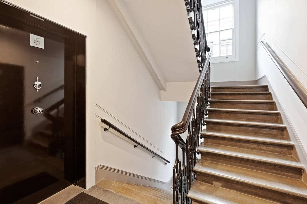 Lovely 2 Bed near Covent Garden & Tube Apartment (2 Bedrooms) 25