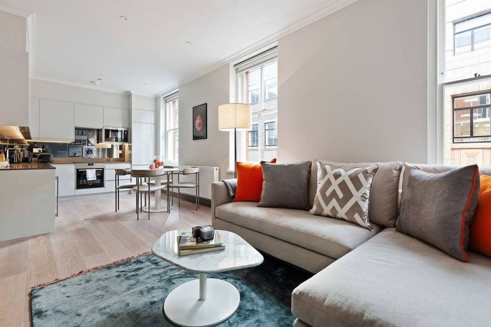 Lovely 2 Bed near Covent Garden & Tube Apartment (2 Bedrooms) 21