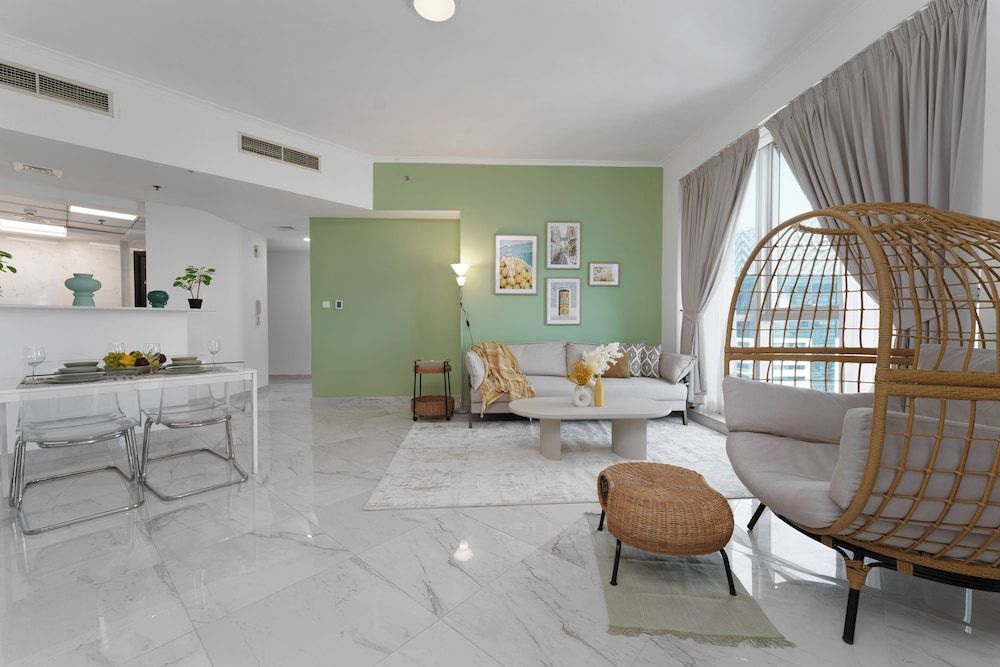 Marco Polo - Stylish & Spacious 2 BR with Marina + City Views Comfort Apartment 15