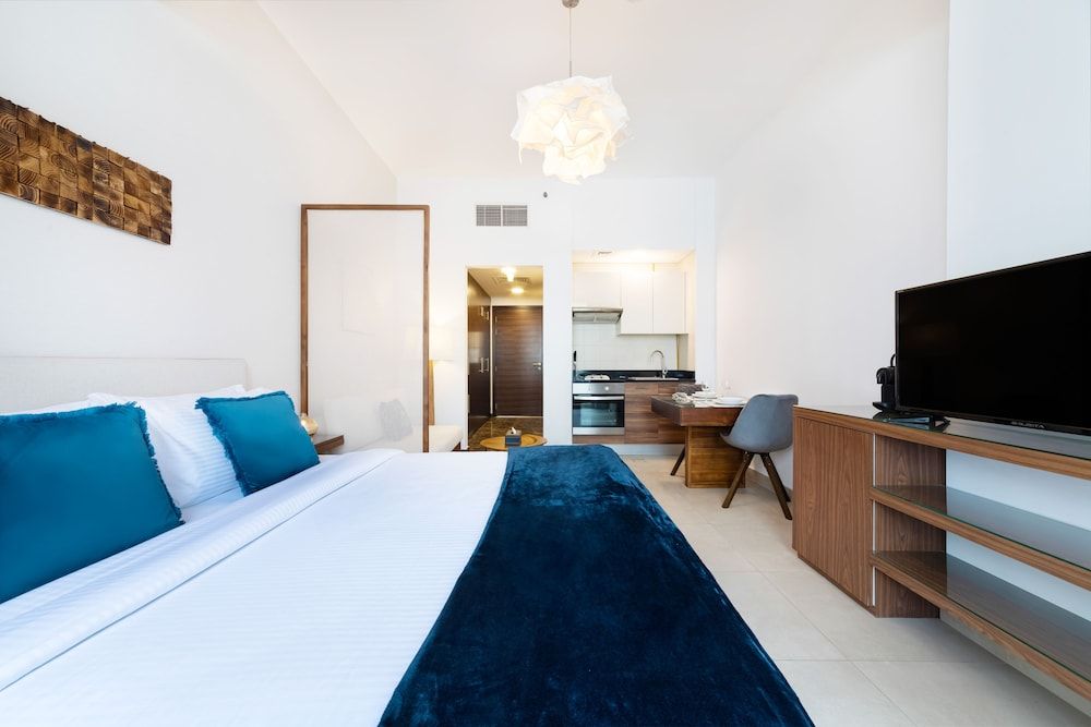 undefined Maison Privee - Sparkle Towers 10