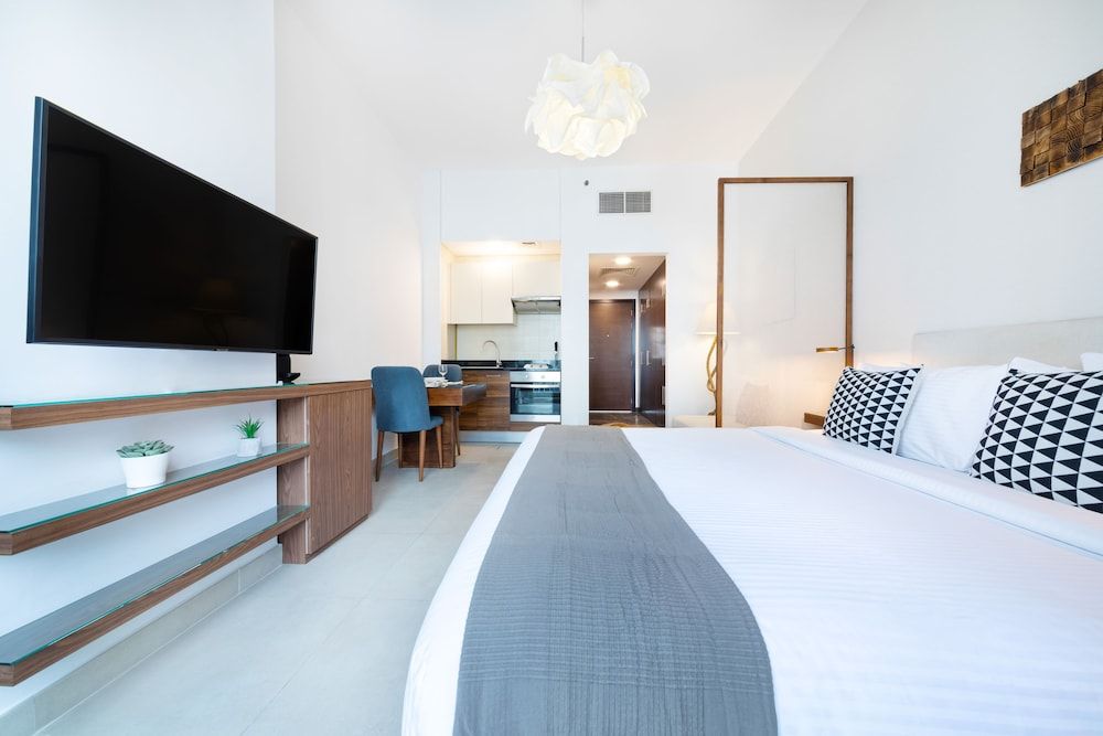 undefined Maison Privee - Sparkle Towers 6