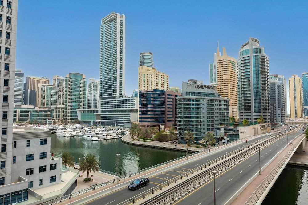 Maison Privee - Sparkle Towers Exclusive Apartment 13