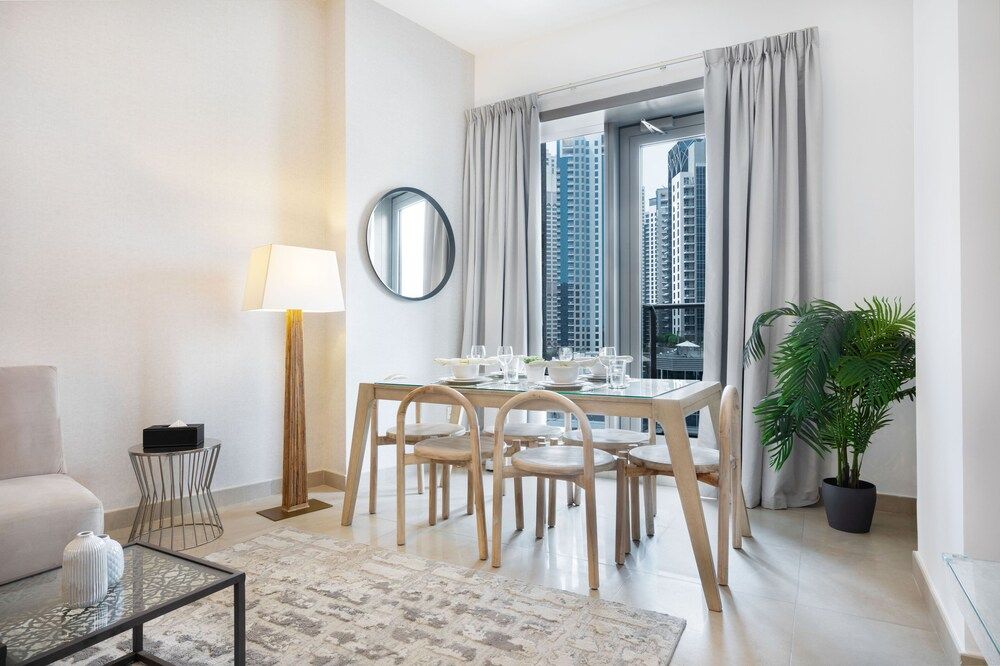 Maison Privee - Sparkle Towers Exclusive Apartment 10