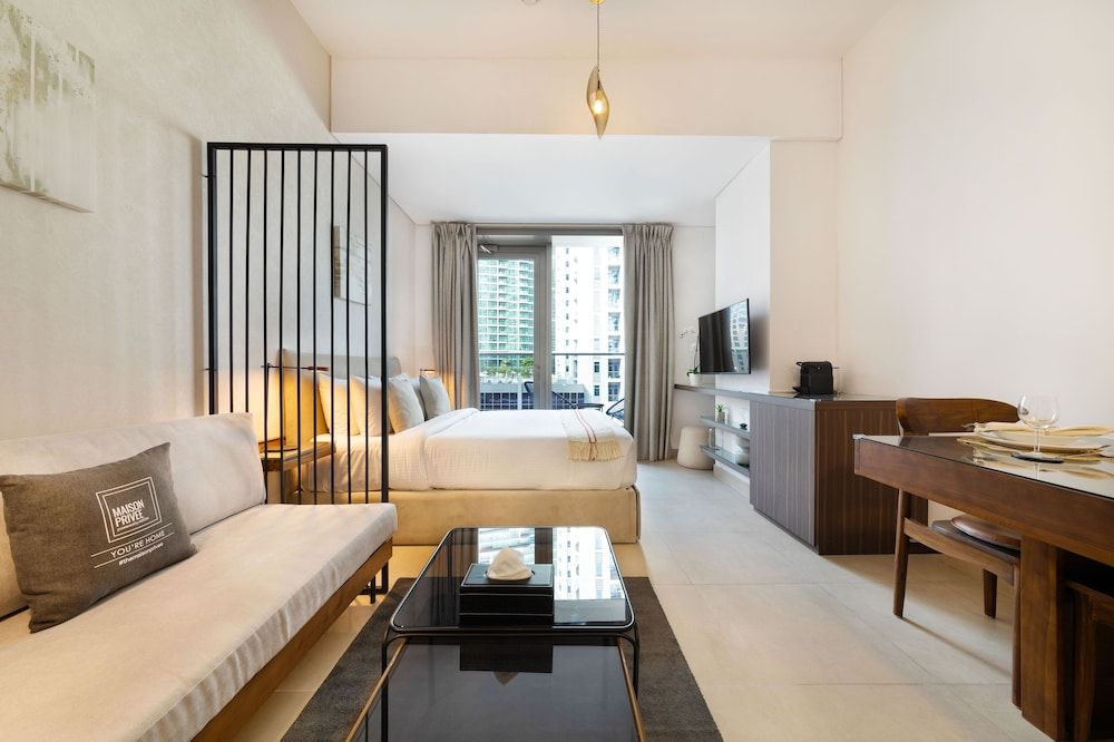 Maison Privee - Sparkle Towers