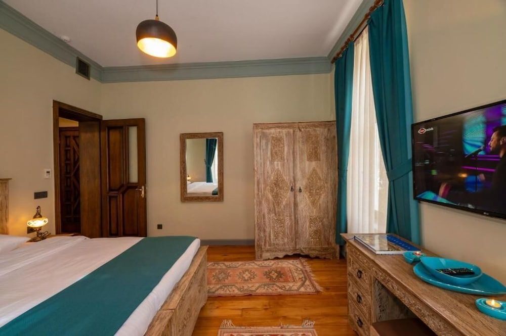 Opera Suites Okanli Junior Suite 5
