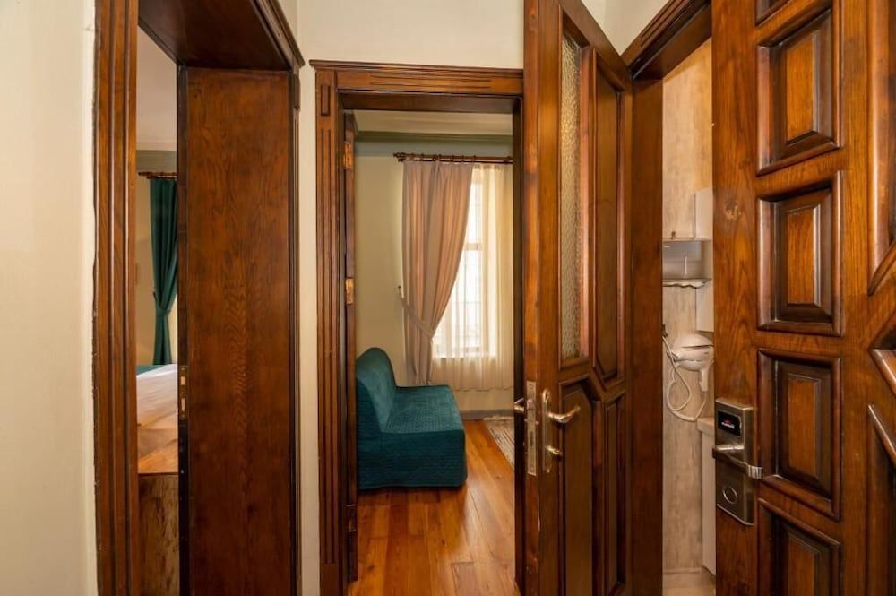 Opera Suites Okanli Junior Suite 6