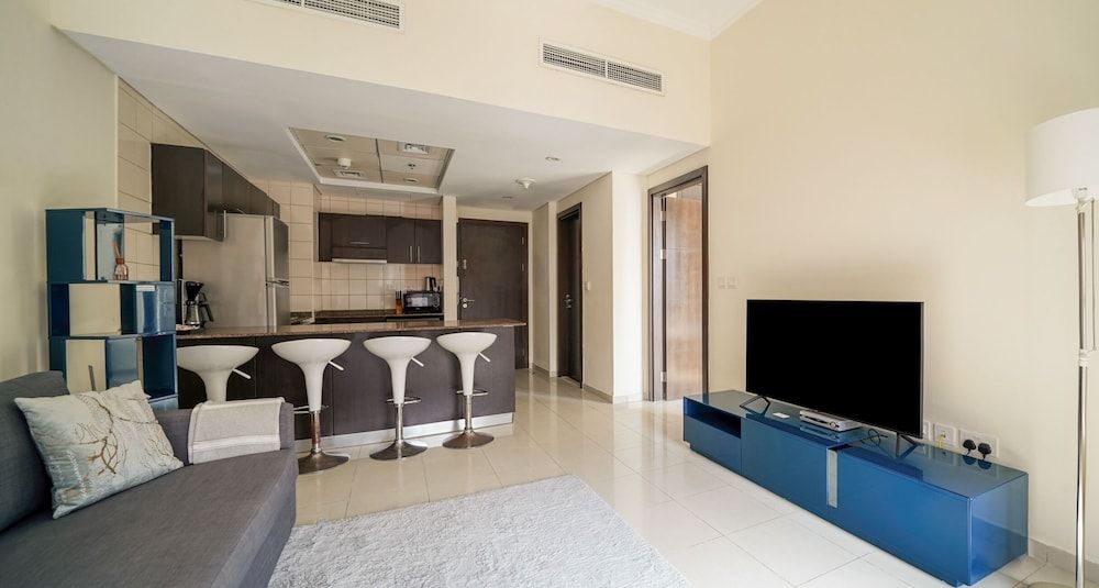 Contemporary One Bedroom with Full Marina View Luxury Apartment 12