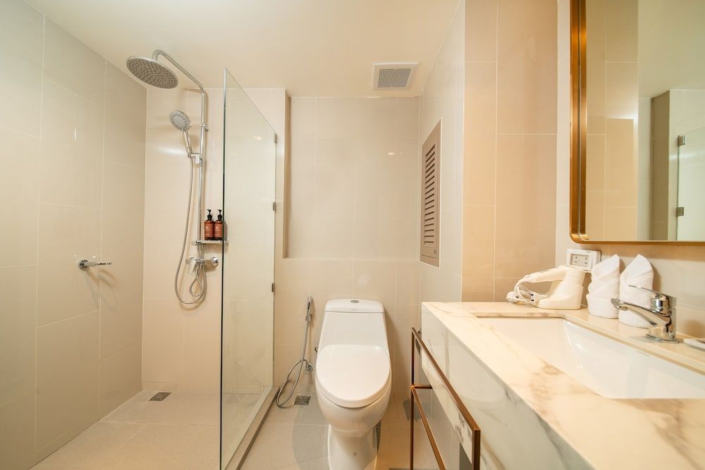 Away Bangkok Riverside Kene Chill 4