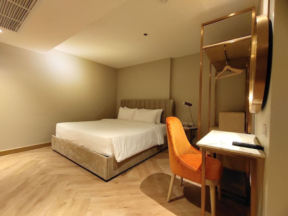 undefined Away Bangkok Riverside Kene 4