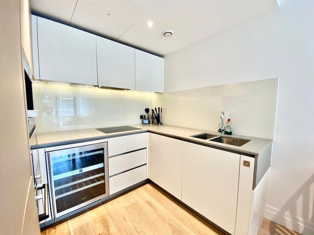 undefined Stylish 2 Bed Flats Near US Embassy 2