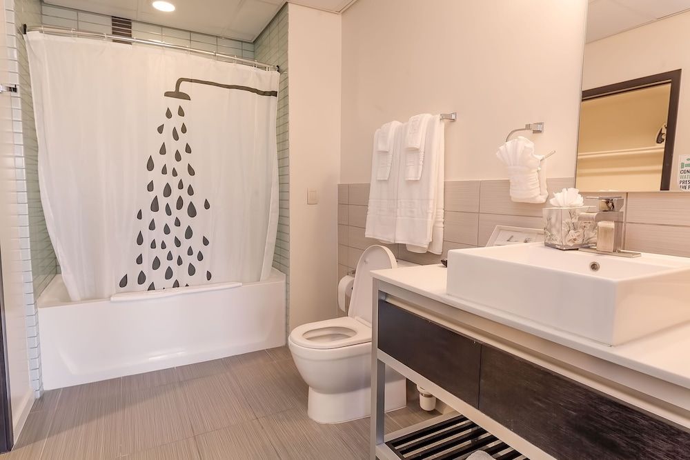 Deluxe Condo