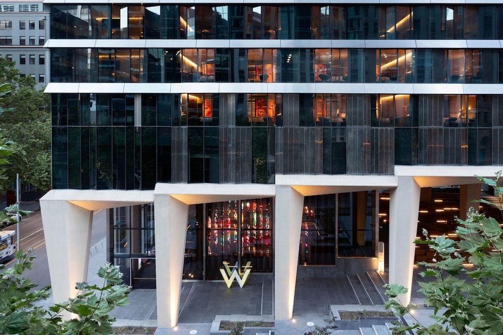 undefined W Melbourne 3