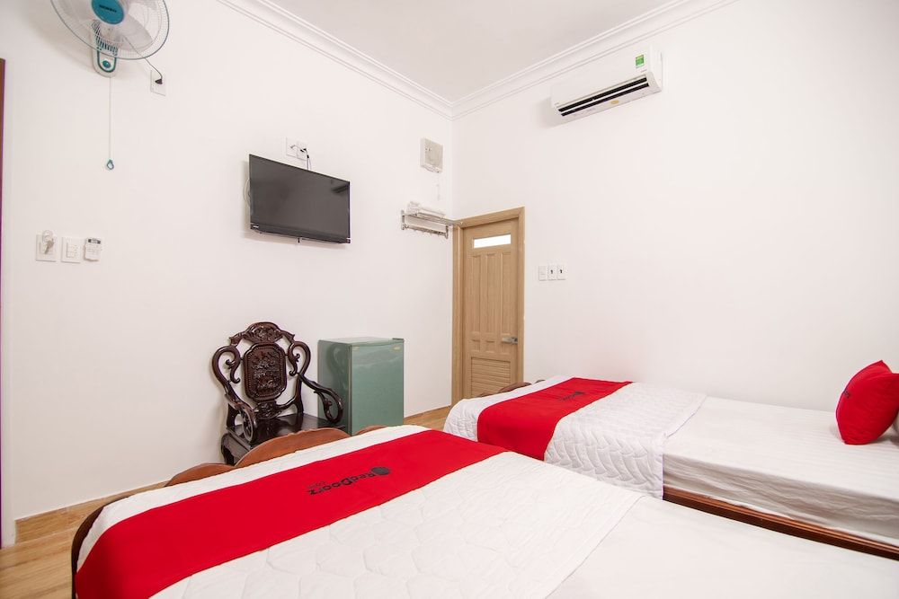 undefined RedDoorz @ Saigon Train Station 5