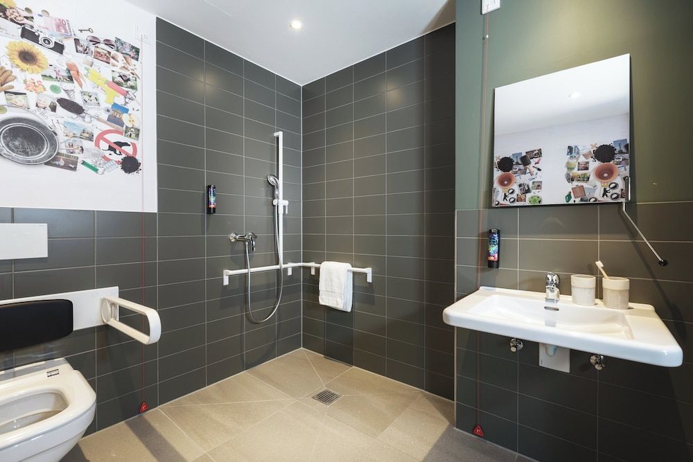 Holiday Inn - the niu, Dwarf Berlin Schöneberg by IHG Standard Room 11