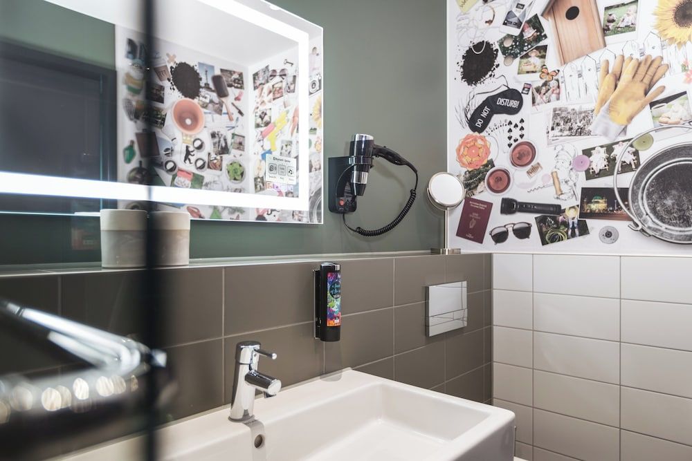 Holiday Inn - the niu, Dwarf Berlin Schöneberg by IHG Standard Room 12