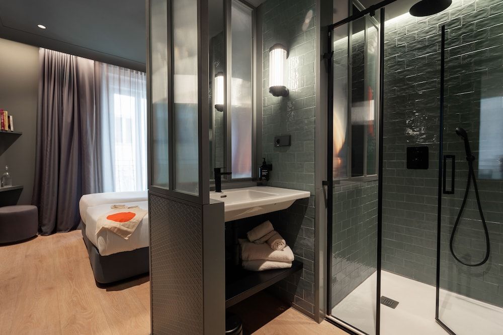 Chic & Basic dot Deluxe Room 10