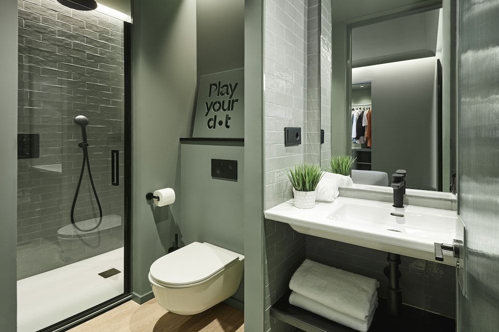 Chic & Basic dot Deluxe Room 7