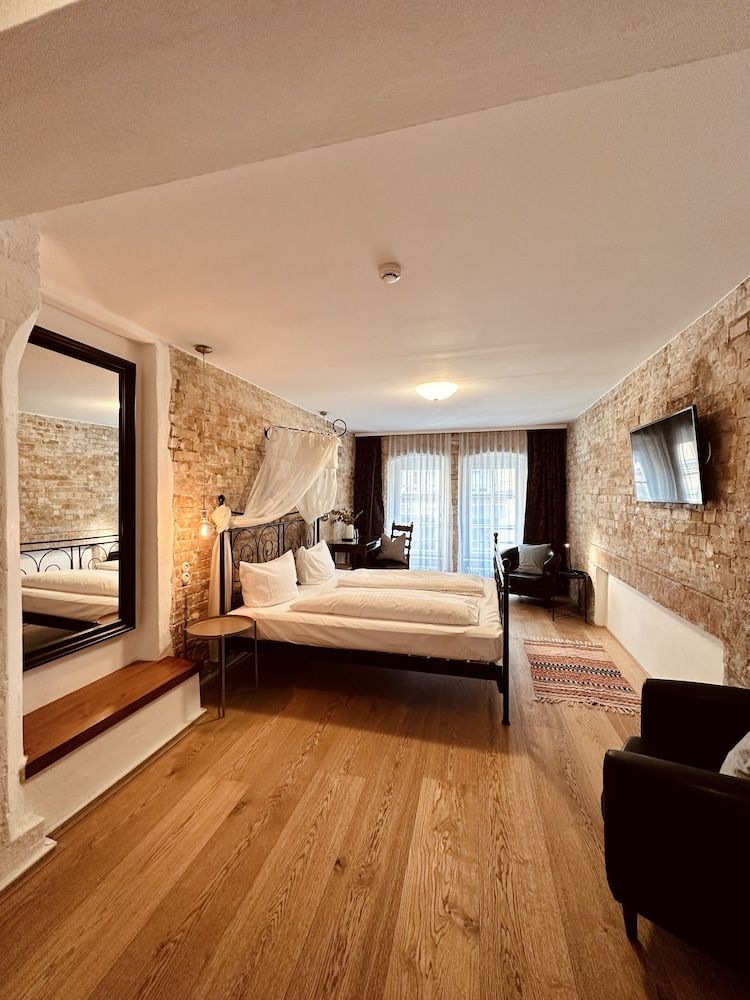 undefined cinderella.kreuzberg 2