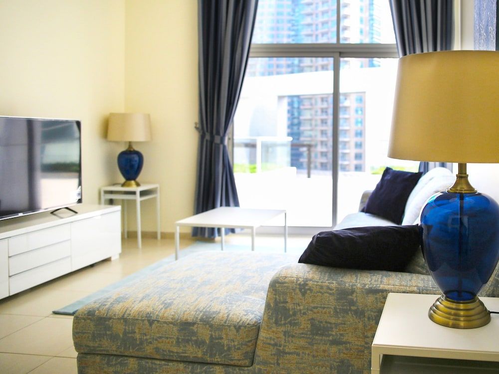 undefined R&H Skyview Tower 10