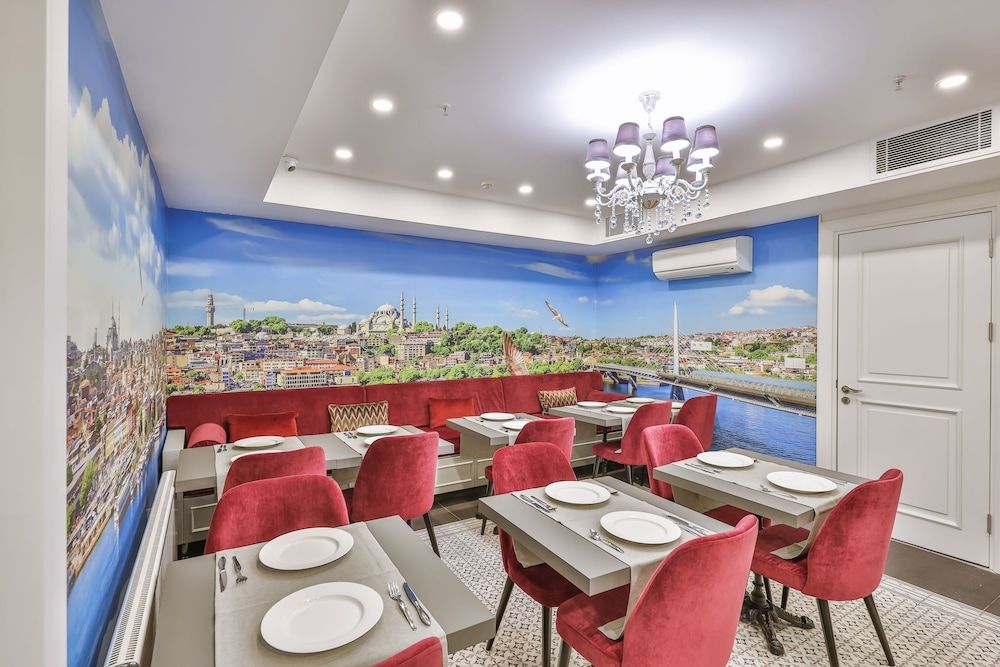 undefined 9 Doors Hotel 5